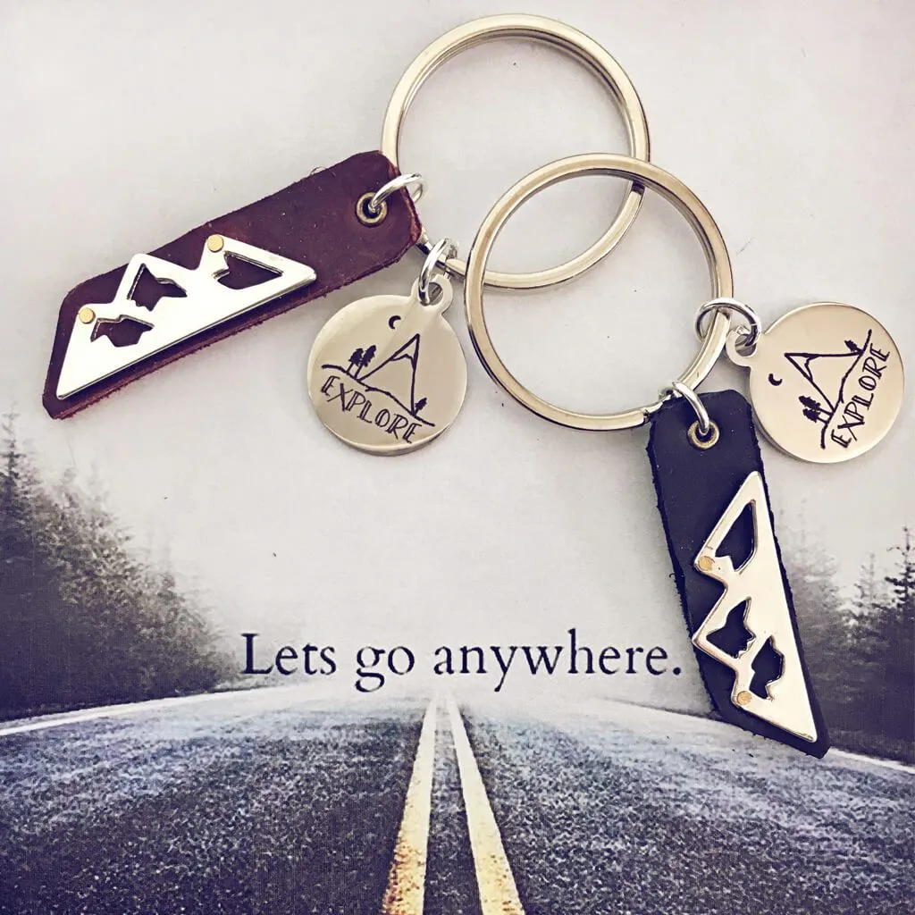 explore mountain // key ring / keychain