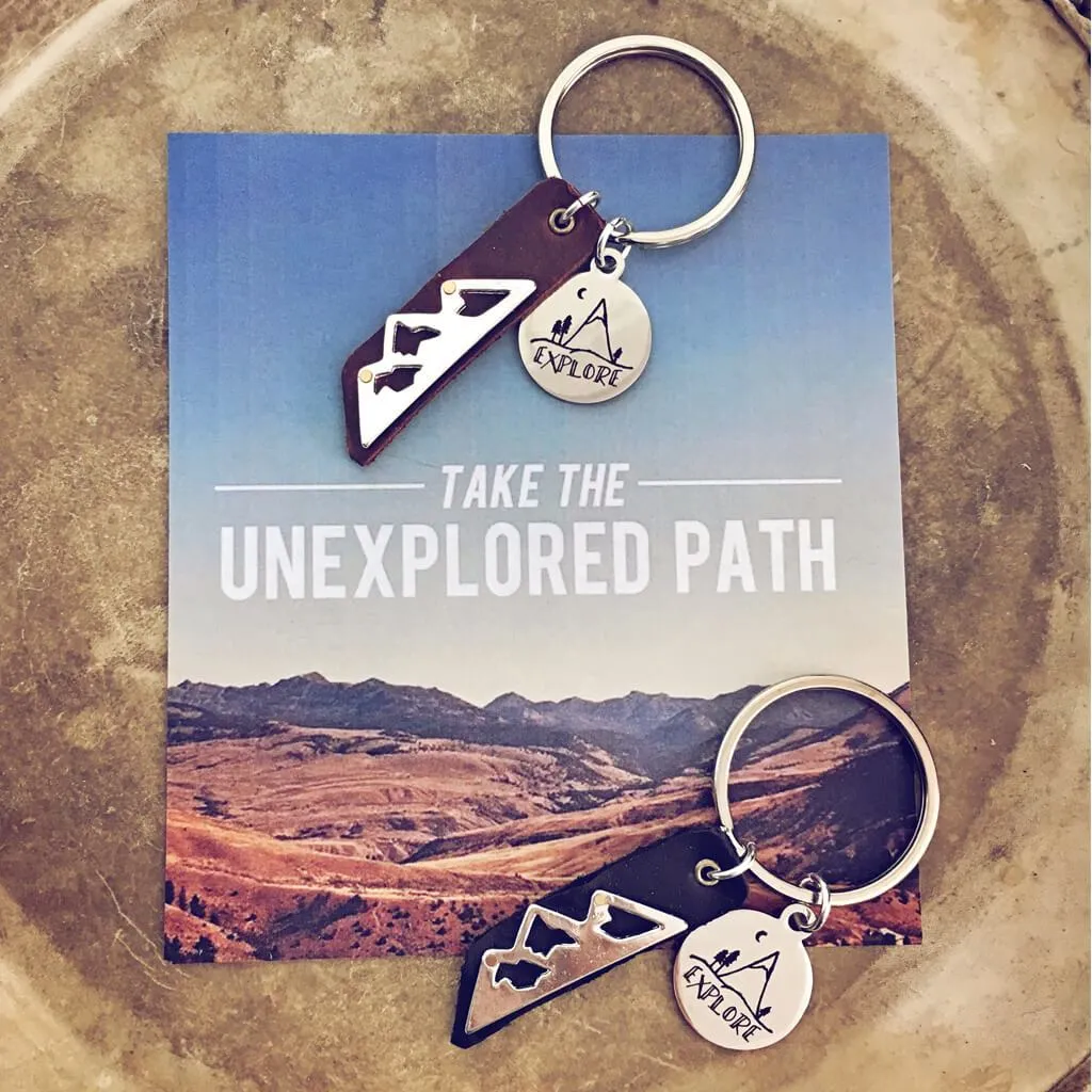 explore mountain // key ring / keychain