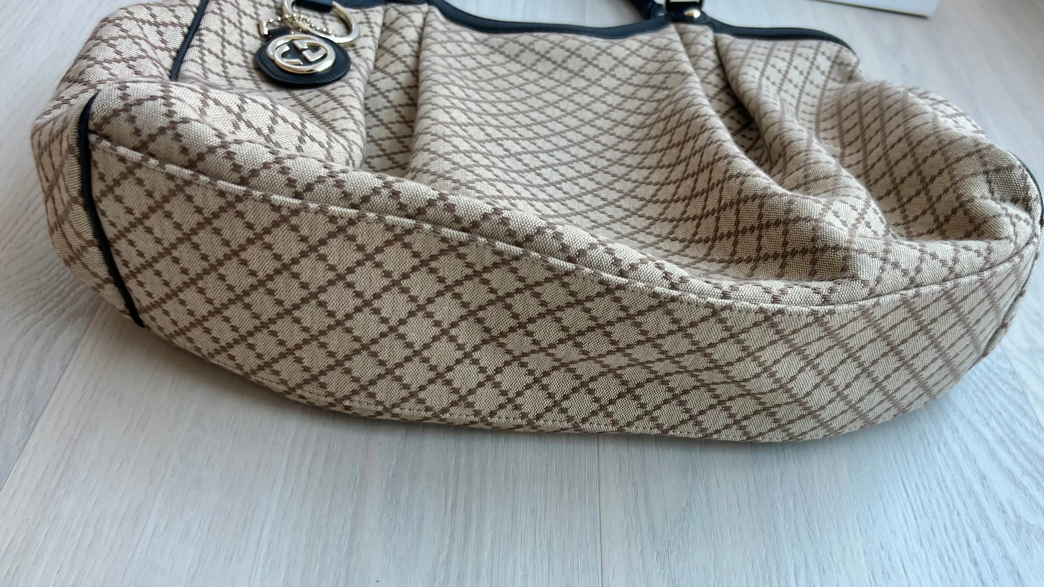 GUCCI Sukey Tote Bag