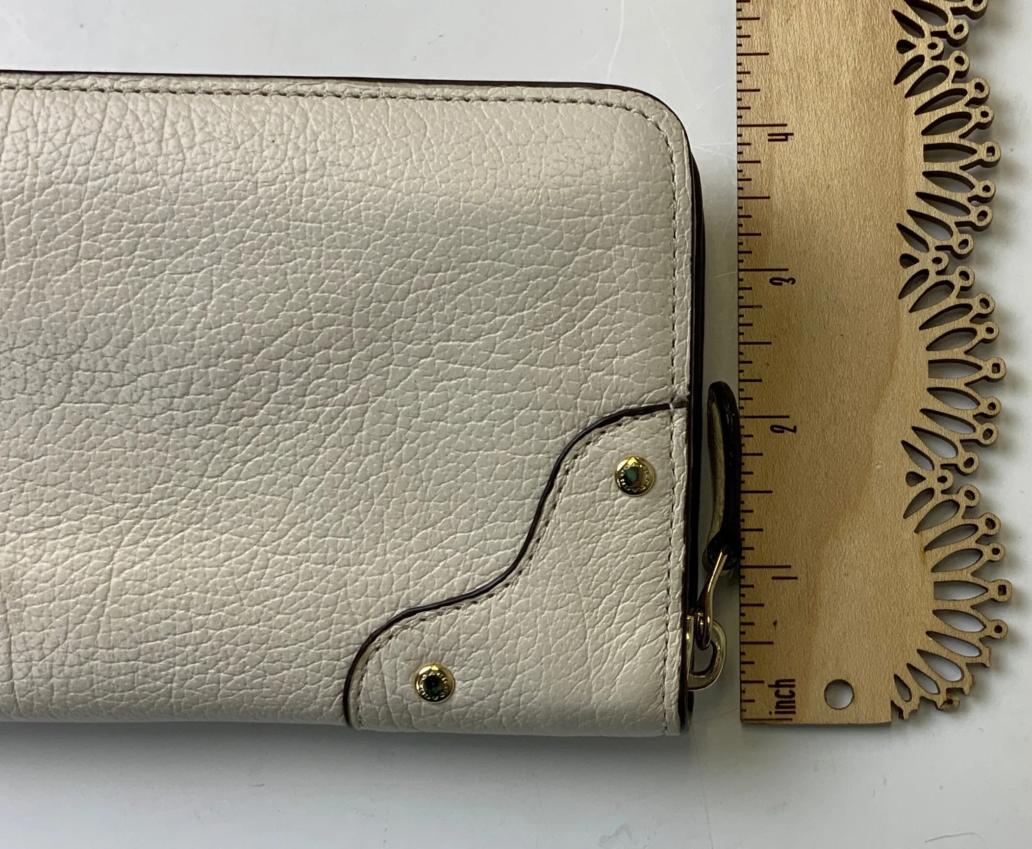 Wallet Designer By Coach  Size: Medium